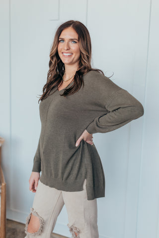 Nic Solid V-Neck Sweater - 2 Colors